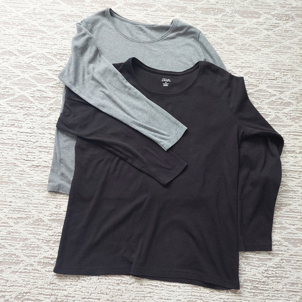 ATTN Starbucks barista new dress code - 2 Long Sleeve Crew Neck Tees